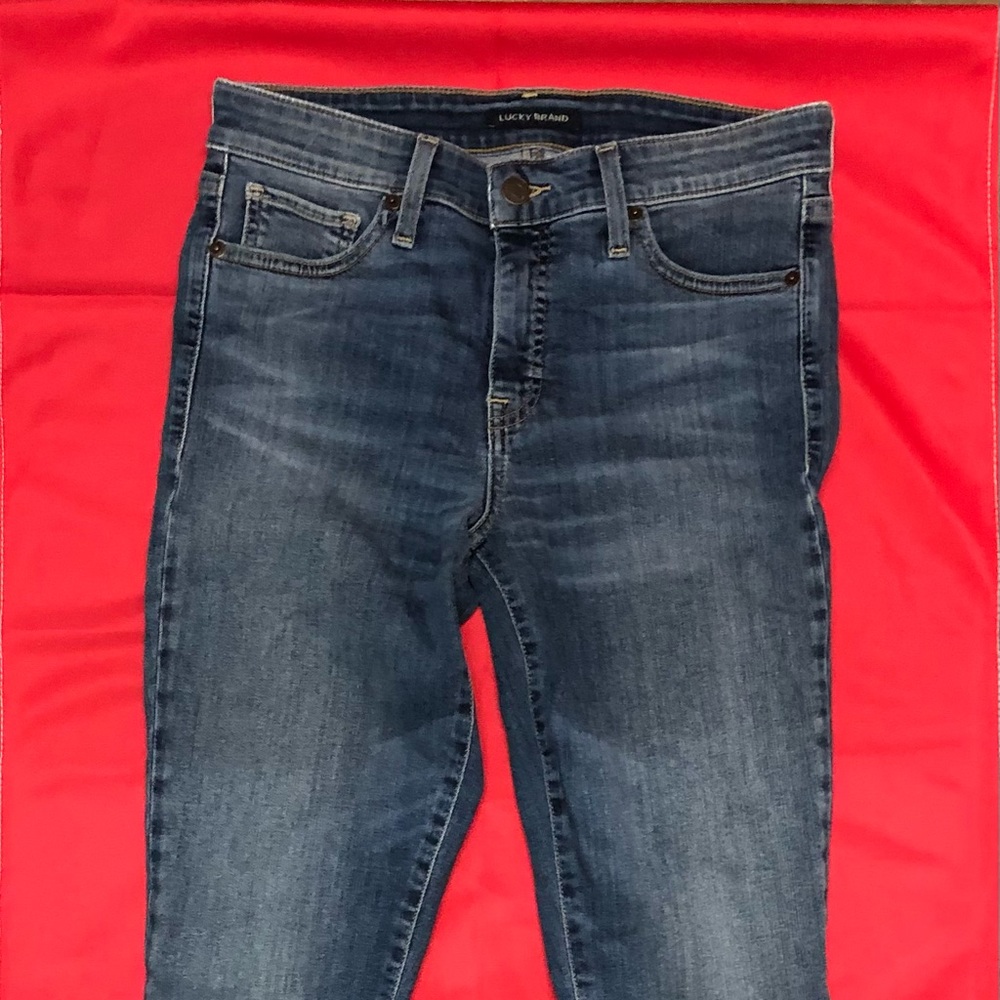 Lucky jeans super skinny mid rise Ava size 4/27 Barely used